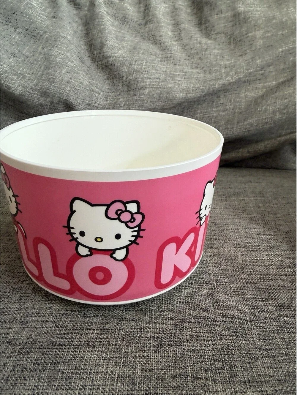 Tupperware Limited Edition Hello Kitty One Touch Collection Set Of 3 NO LIDS